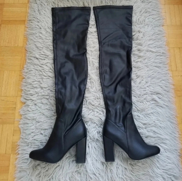 Steve Madden Over the Knee Boots in black leather - Picture 3 of 4